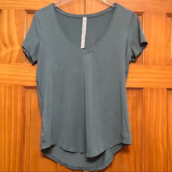 Lululemon Teal Tee Shirt Size 6 - Picture 1 of 6